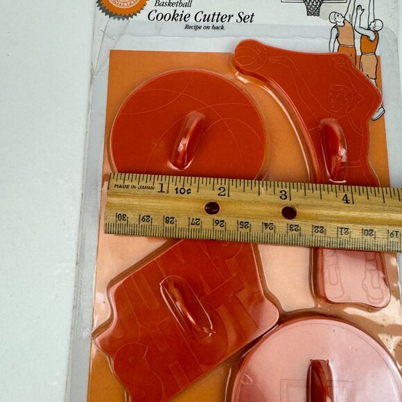Vtg 1996 Sealed Wilton Basketball Plastic Cookie Cutter Set Decor Prop Orange - Picture 11 of 17